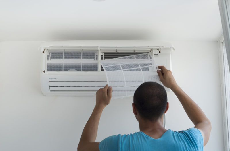 3 Important Monthly HVAC Maintenance Tasks