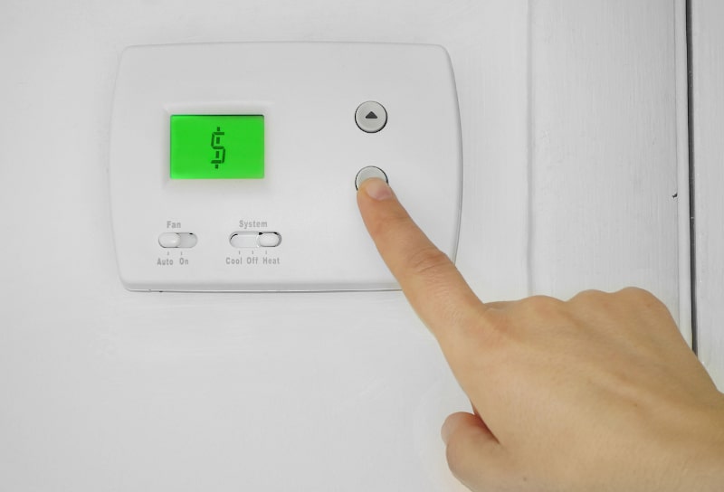 4 Signs You Need a New Thermostat in Highland Park, IL